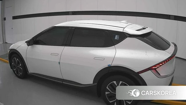Kia EV6 2021 Белый из Кореи, фото 3