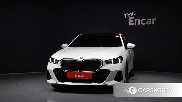 BMW 5 Series (G60) id 4584368 из Кореи 23