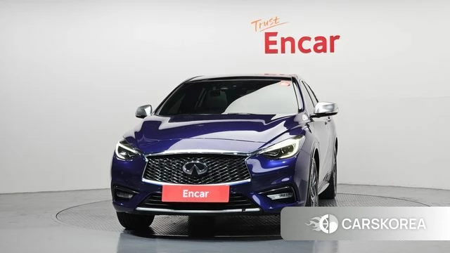 Infiniti Q30 id 3885793 из Кореи 13