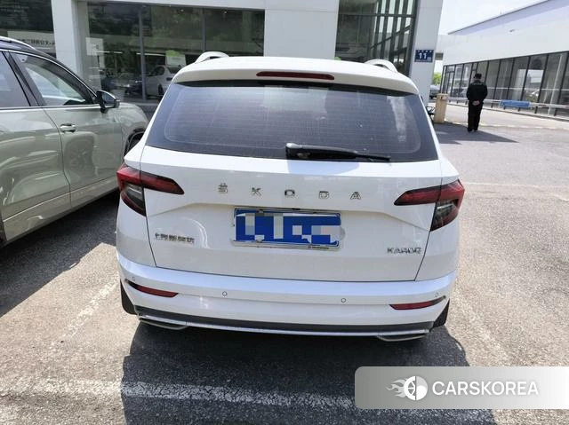 Skoda Krok 2023 Белый из Китая, фото 3