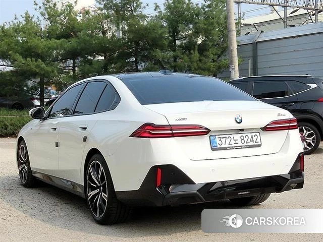 BMW 5 Series (G60) id 3857297 из Кореи 13