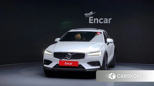 Volvo V60 Cross-Country 2nd Generation id 3468640 из Кореи 13