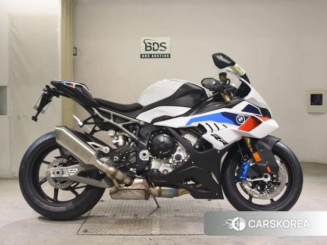 BMW S1000RR M PACKAGE 2026 из Японии
