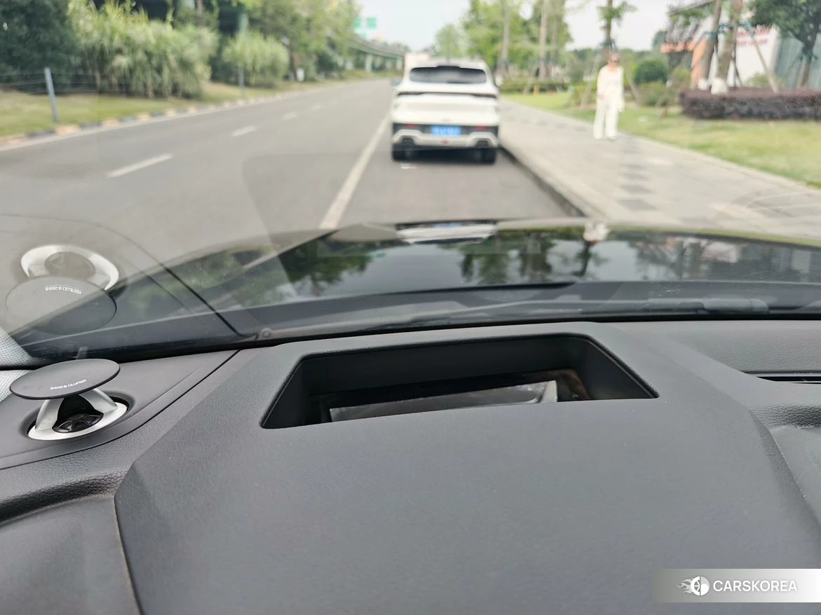 Audi Q8 id 4441200 из Китая 9