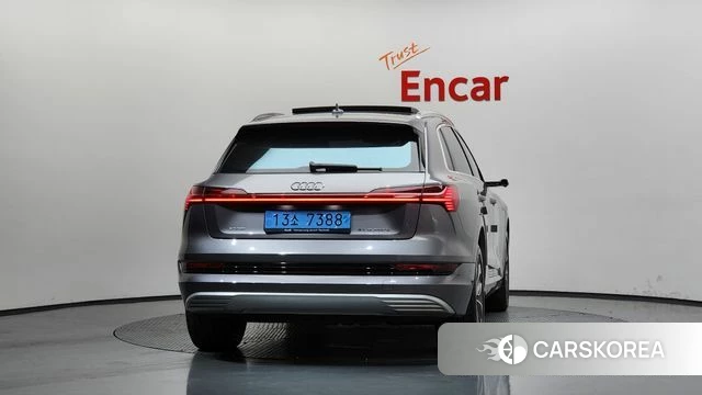 Audi e-Tron id 4476618 из Кореи 23