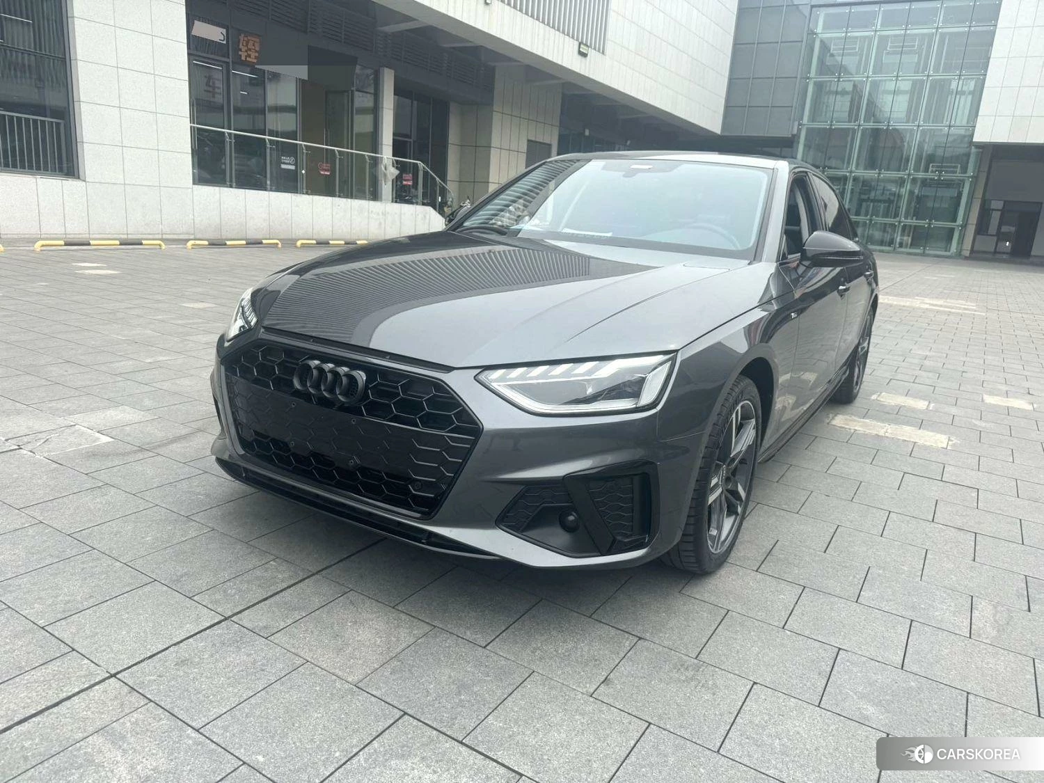 Audi A4L 2021 Темно-серый из Китая, фото 3