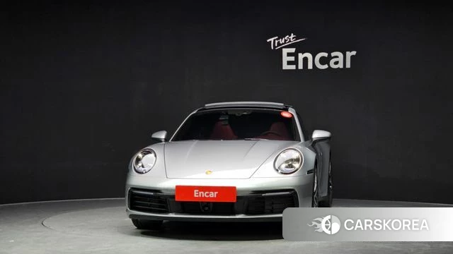 Porsche 911(992) id 3838035 из Кореи 13