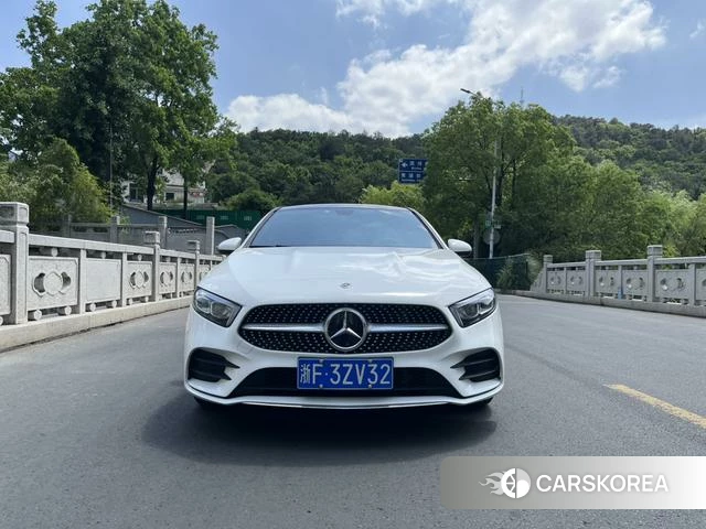 Mercedes-Benz Class A 2021 Белый из Китая, фото 6