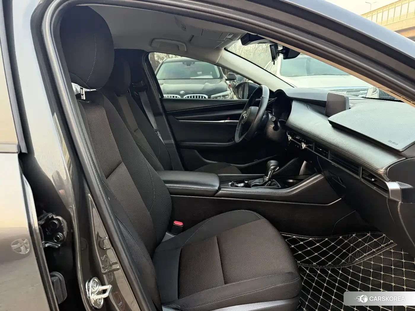 Mazda 3 2024 Silver/gray из Китая, фото 3