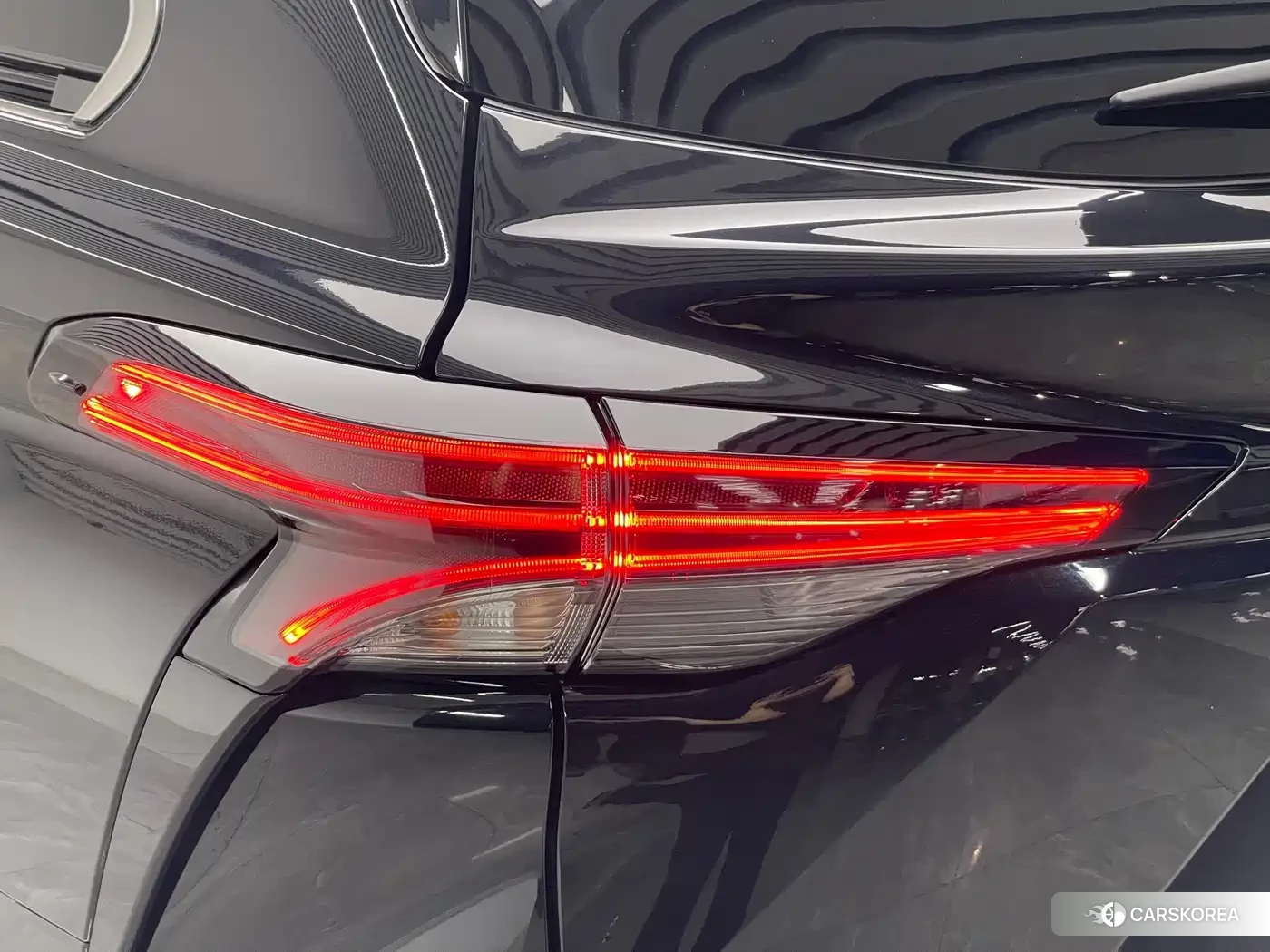 Toyota Sienna id 4653909 из Китая 14