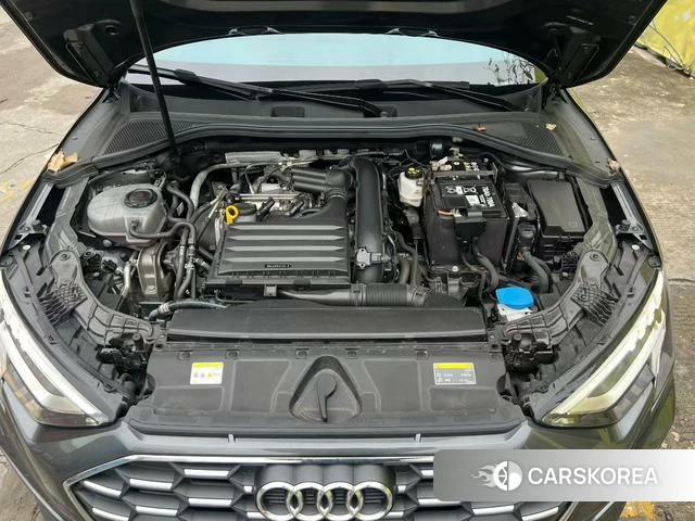 Audi A3 2024 Темно-серый из Китая, фото 3