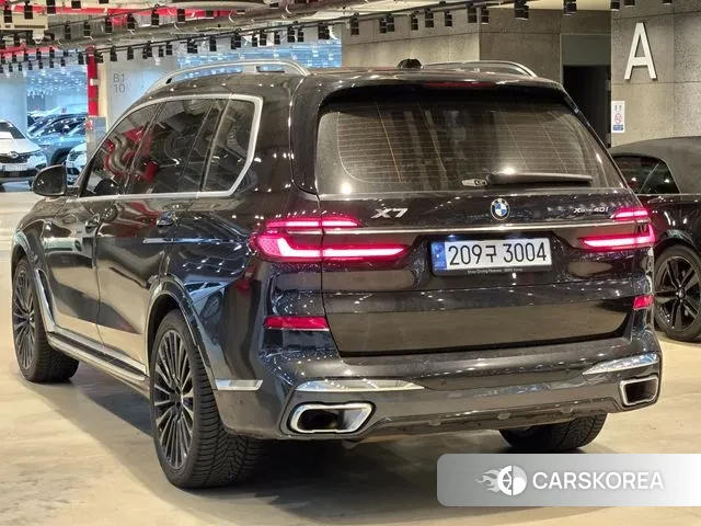 BMW X7 (G07) 2022 Черный из Кореи, фото 3