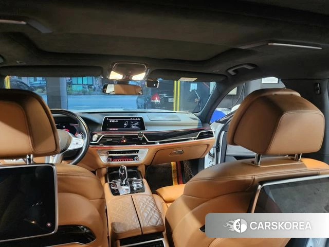 BMW 7 Series (G11) 2021 Белый из Кореи, фото 3