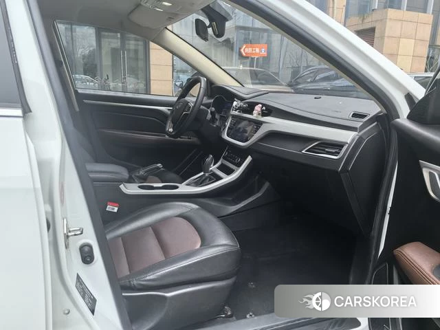 Geely Automobile Vision 2019 Белый из Китая, фото 4