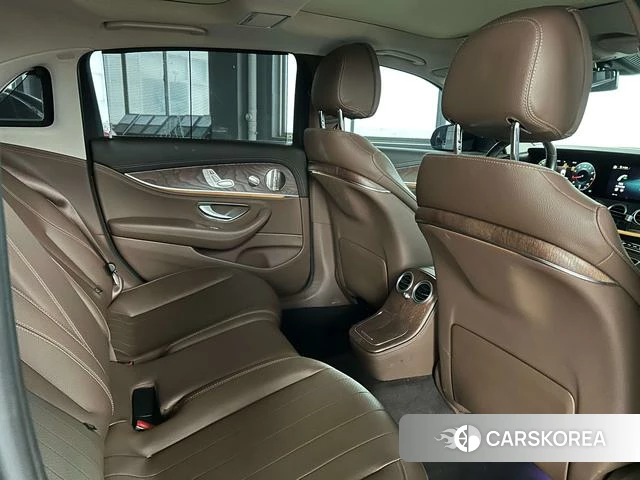 Mercedes-Benz E-class id 4255758 из Китая 10