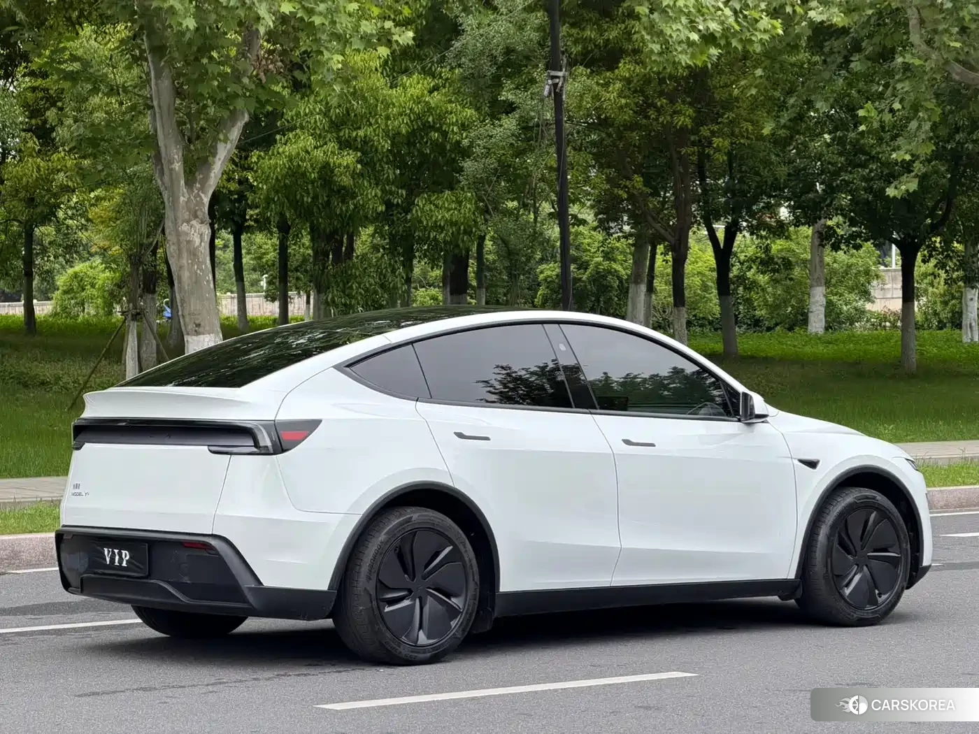 Tesla Model Y id 4577727 из Китая 9