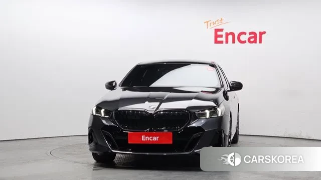 BMW 5 Series (G60) id 3614420 из Кореи 13