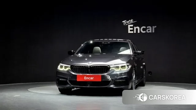 BMW 5 Series (G30) id 3698094 из Кореи 13