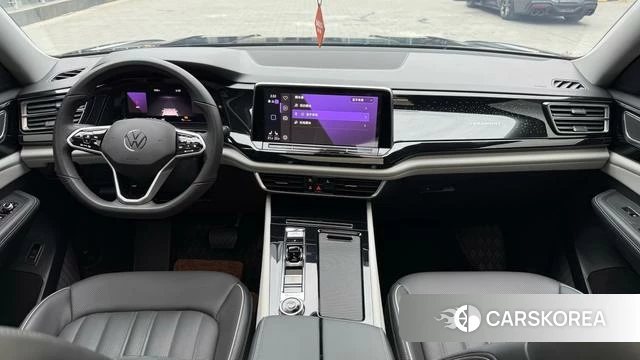 Volkswagen Tourang 2023 Черный из Китая, фото 6