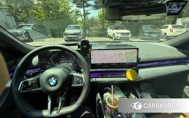BMW 5 Series (G60) 2025 Черный из Кореи, фото 3