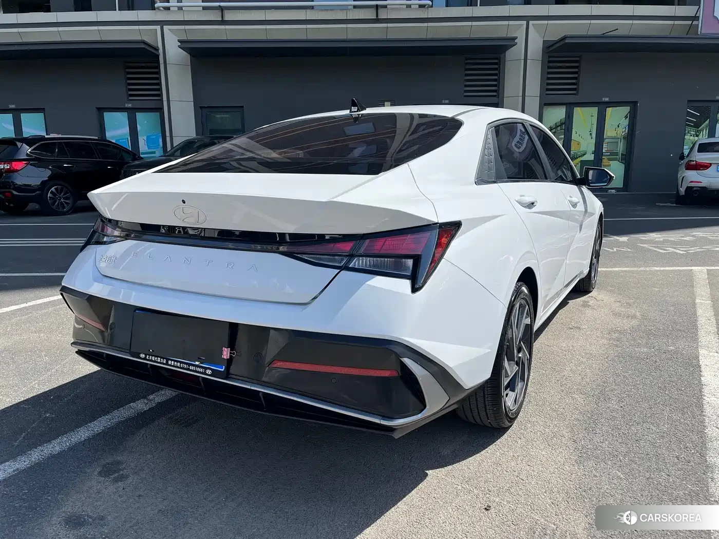 Hyundai Elantra 2024 Белый из Китая, фото 5