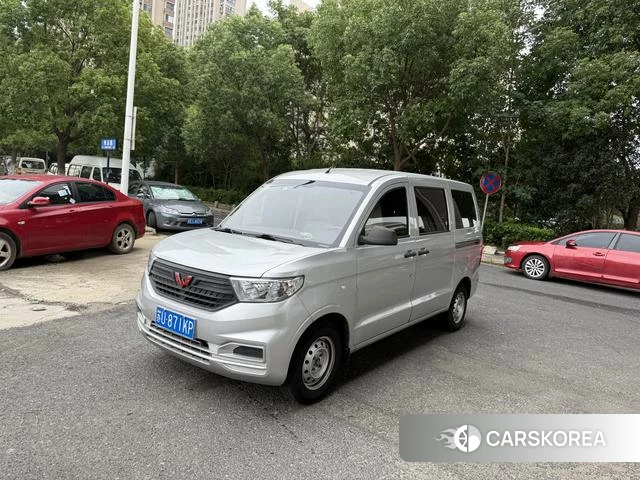 Wuling Automobile Wuling Hongguang V 2021 Серебристо-серый из Китая, фото 6