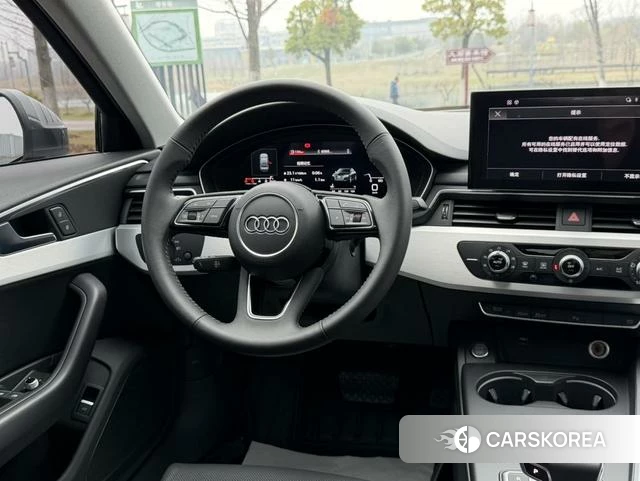 Audi A4L id 4209733 из Китая 10