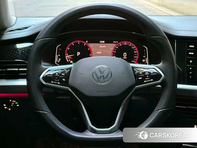 Volkswagen Passat id 4255800 из Китая 9