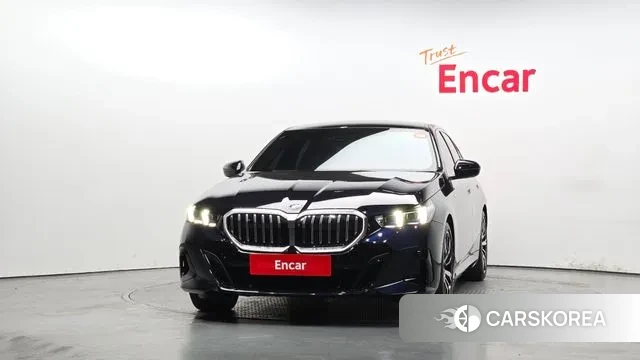 BMW 5 Series (G60) id 3745165 из Кореи 13