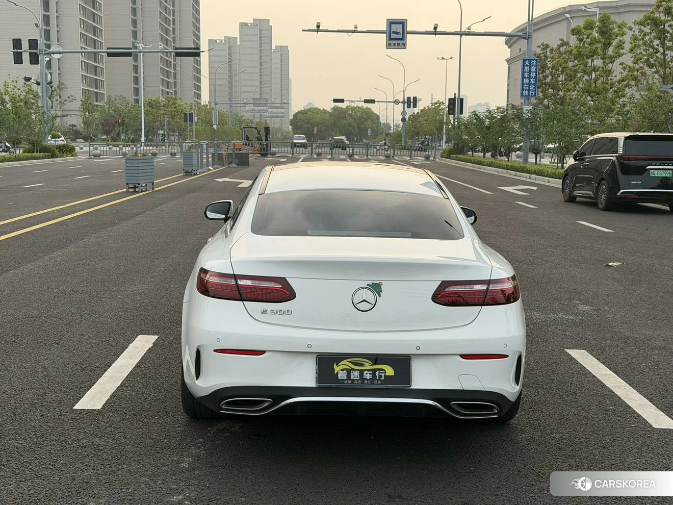 Mercedes-Benz E-class (imported) 2020 Белый из Китая, фото 3