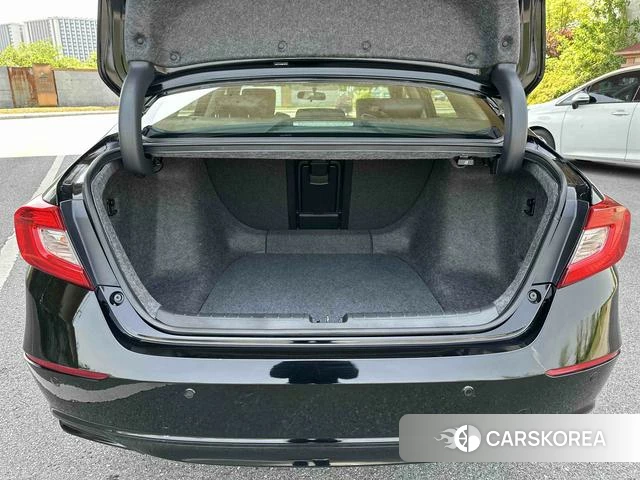 Honda Accord id 4221817 из Китая 10