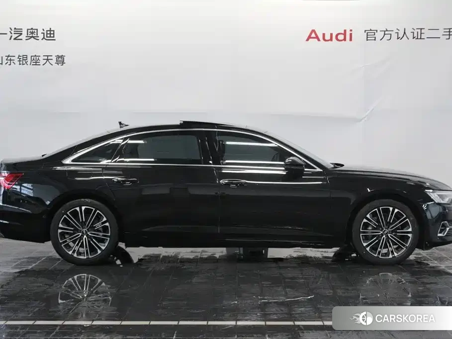 Audi A6L id 4685990 из Китая 8