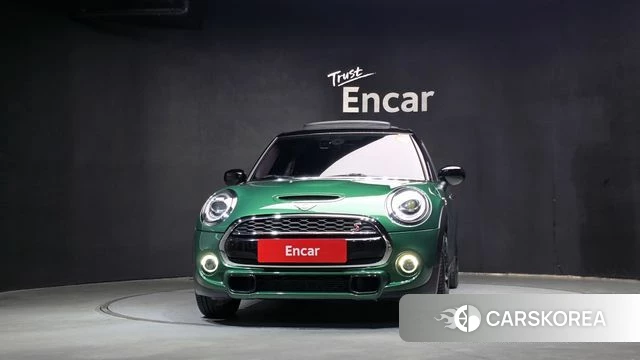 Mini Cooper S id 4689047 из Кореи 23