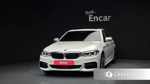 BMW 5 Series (G30) id 4872842 из Кореи 13