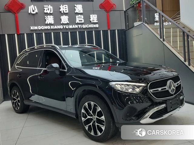 Mercedes-Benz GLC 2023 Черный из Китая, фото 3