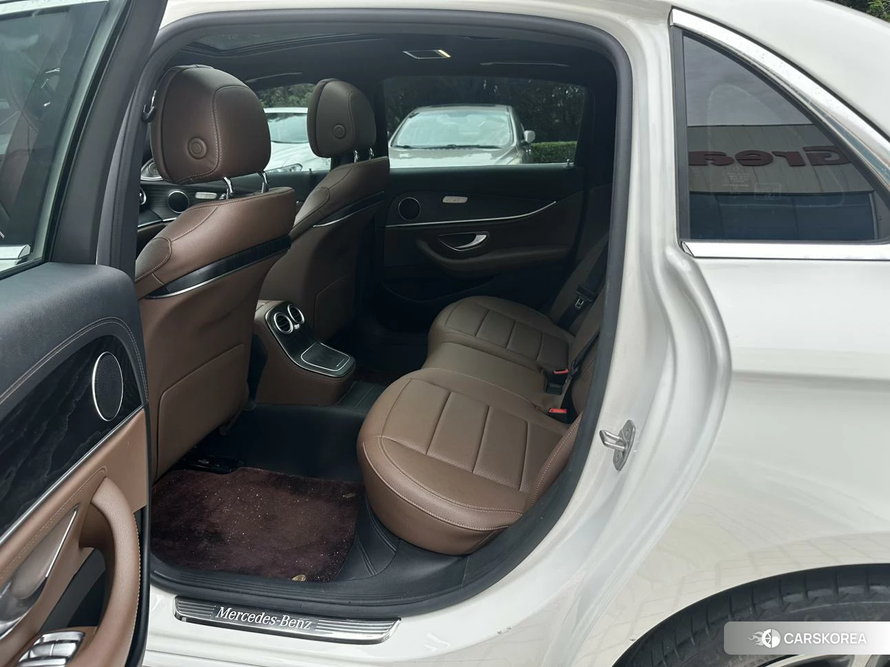Mercedes-Benz E-class 2022 Белый из Китая, фото 3