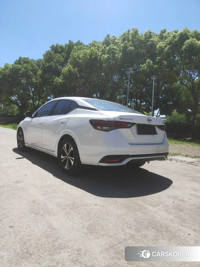 Nissan Xuan Yi 2024 Белый из Китая, фото 3