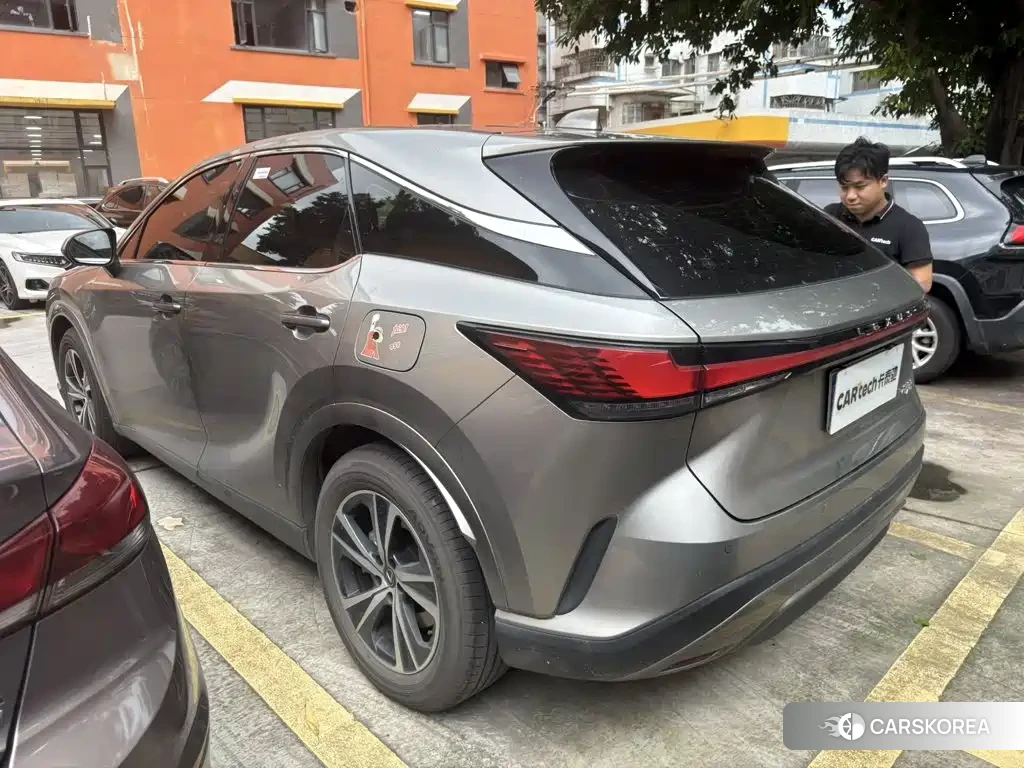 Lexus RX 2025 Silver/gray из Китая, фото 3