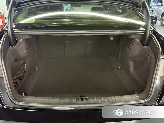 Audi A6L id 4240574 из Китая 23