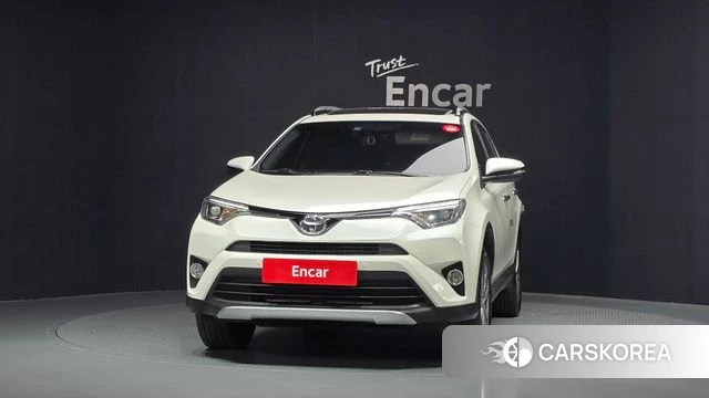 Toyota RAV4 id 4689343 из Кореи 13