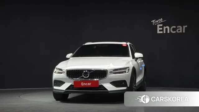 Volvo V60 Cross-Country 2nd Generation id 3736083 из Кореи 13