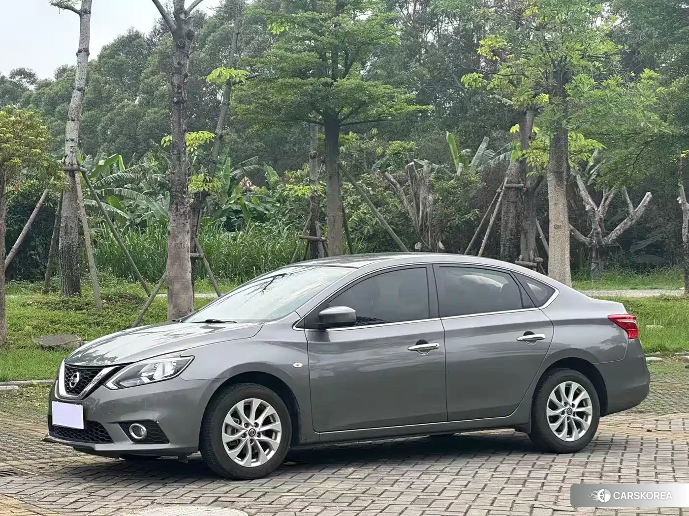 Nissan Sylphy 2022 Silver/gray из Китая, фото 4