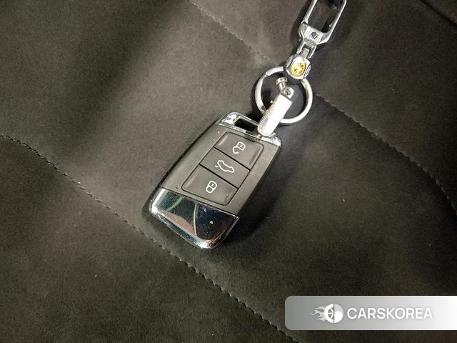 Volkswagen CC id 4259498 из Китая 13