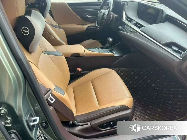 Lexus ES 2021 Зеленый из Китая, фото 3