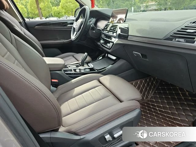 BMW X3 2021 Черный из Китая, фото 5
