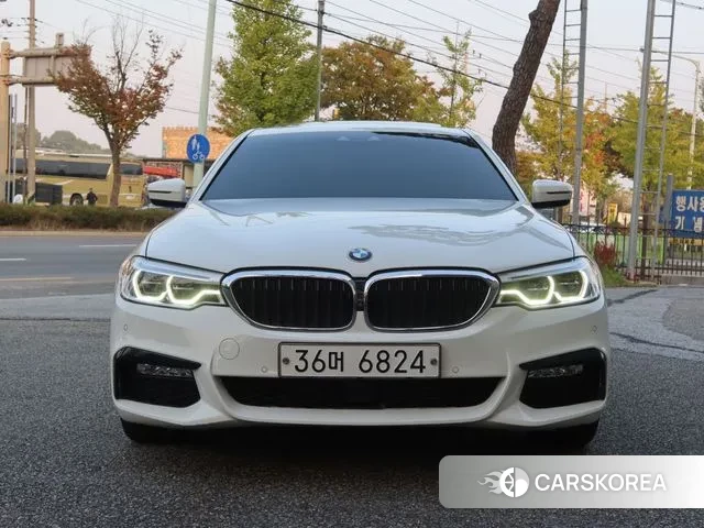 BMW 5 Series (G30) id 3315540 из Кореи 13