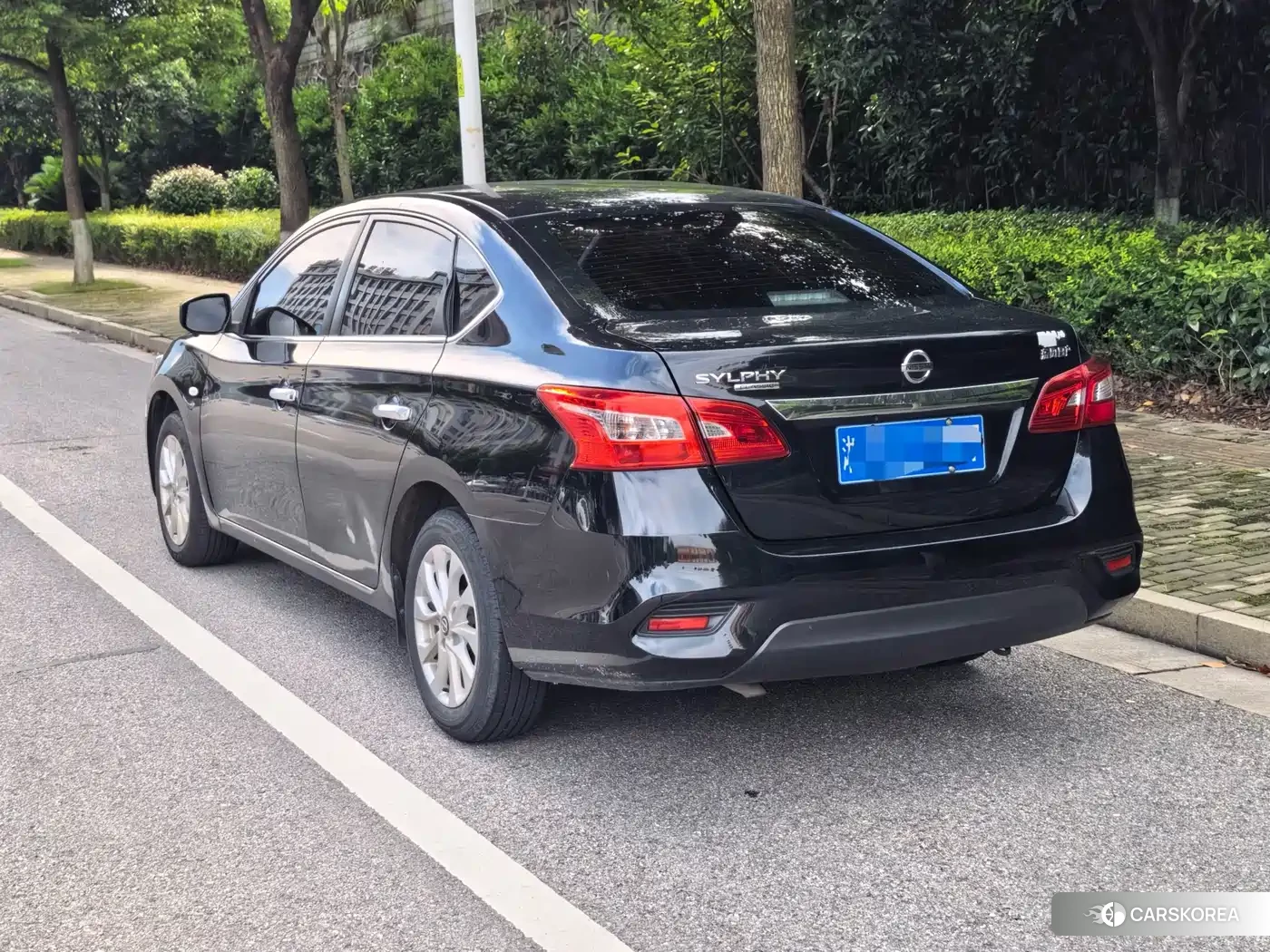 Nissan Sylphy 2023 Черный из Китая, фото 3