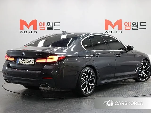 BMW 5 Series (G30) id 3522531 из Кореи 13