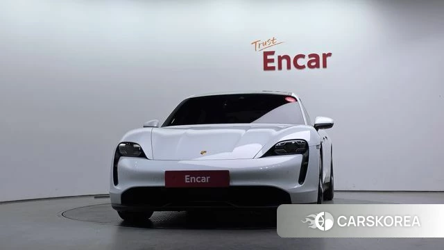 Porsche Taycan id 4344387 из Кореи 23
