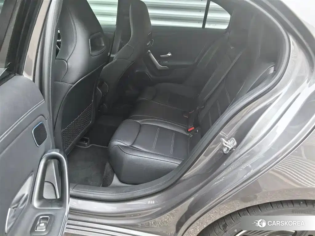Mercedes-Benz A-class AMG (imported) 2025 Silver/gray из Китая, фото 6